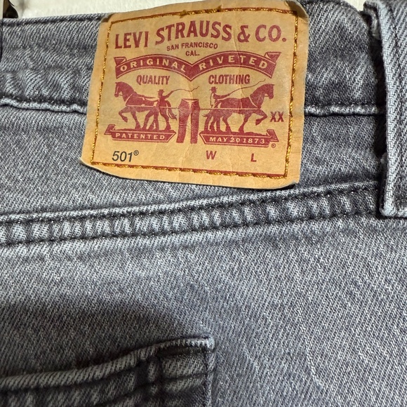 Levi 501 Women's Jeans 24W Original Fit Straight Leg-Porcini Haze Grey - Red Tab - Picture 8 of 11